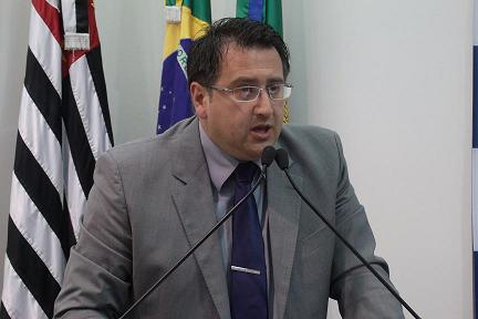 Vereador pede informação sobre AVCB das escolas de Avaré