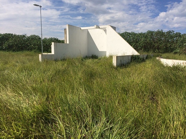 Prefeitura gastou mais de R$ 200 mil com local que continua abandonado