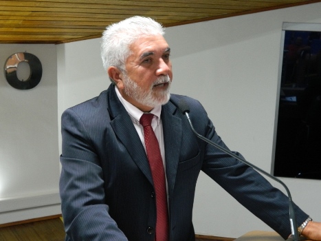 Barreto do Mercado quer saber sobre veículos parados na Garagem Municipal