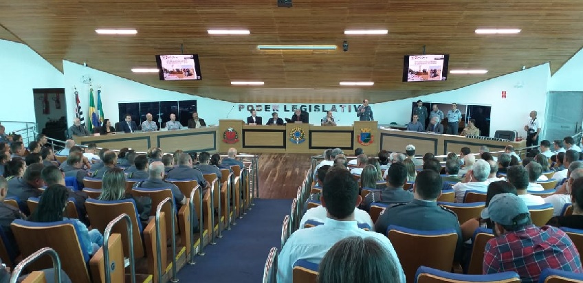 Cerimônia de homenagem aos Veteranos da PM é realizada na Câmara