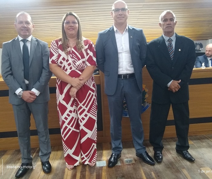 Câmara de Vereadores dá início aos trabalhos da 19ª Legislatura avareense