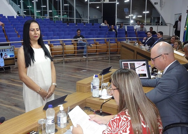 Primeira Sessão Ordinária de 2025 teve posse de suplente na Câmara de Avaré