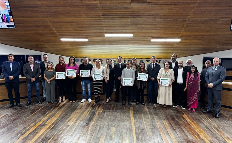 Equipe da CPAEE é homenageada na Câmara por excelência no atendimento à educação especial